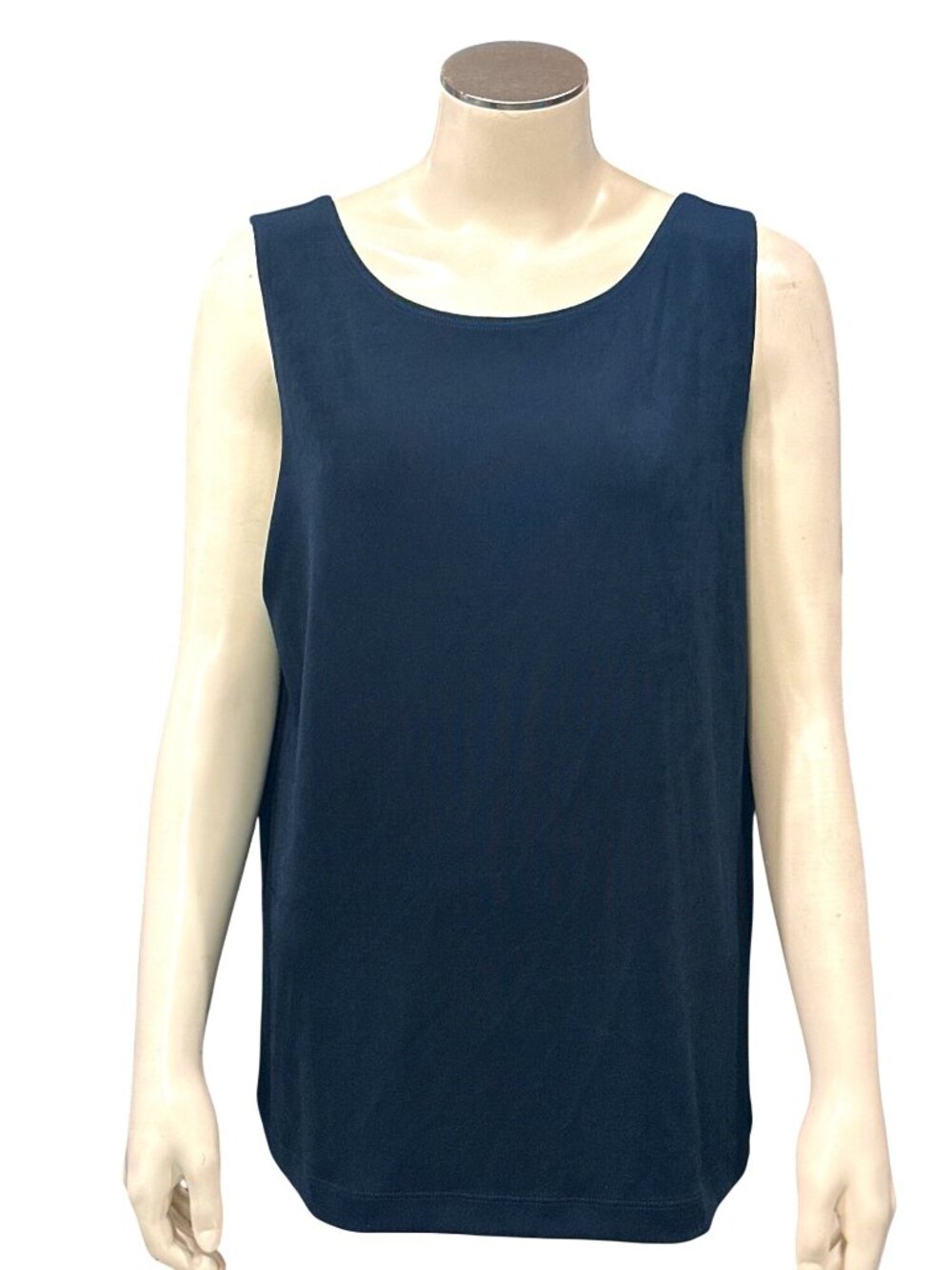 Chicos Travelers Size 2 Navy Blue Tank Lightweight Stretch Sleeveless Stretch